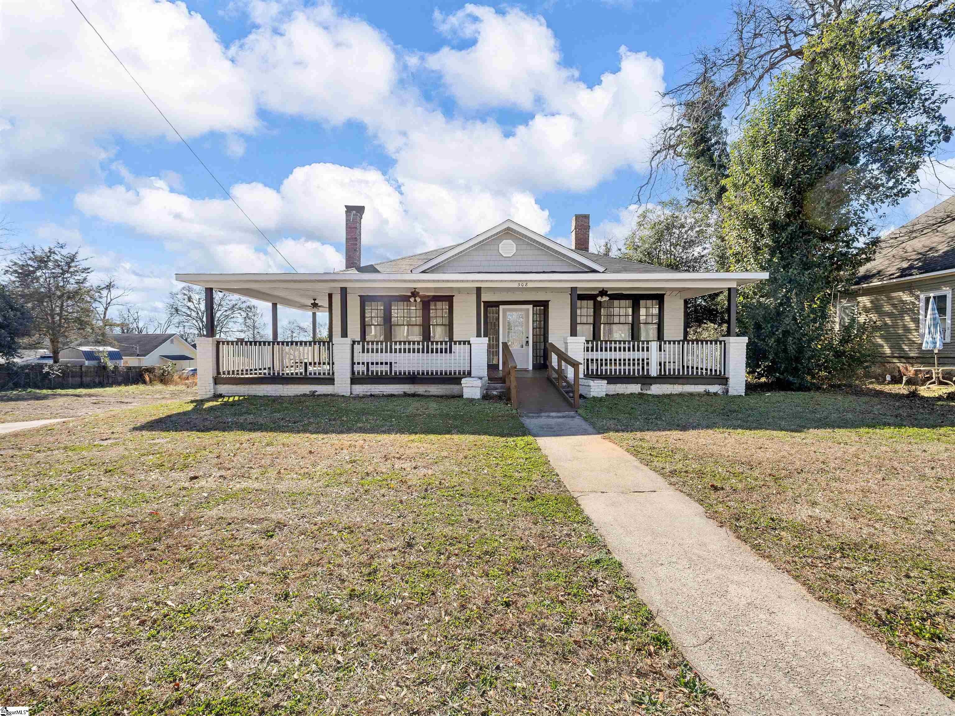 308 South Converse Street Spartanburg, SC 29306 - Photo 1 of 34