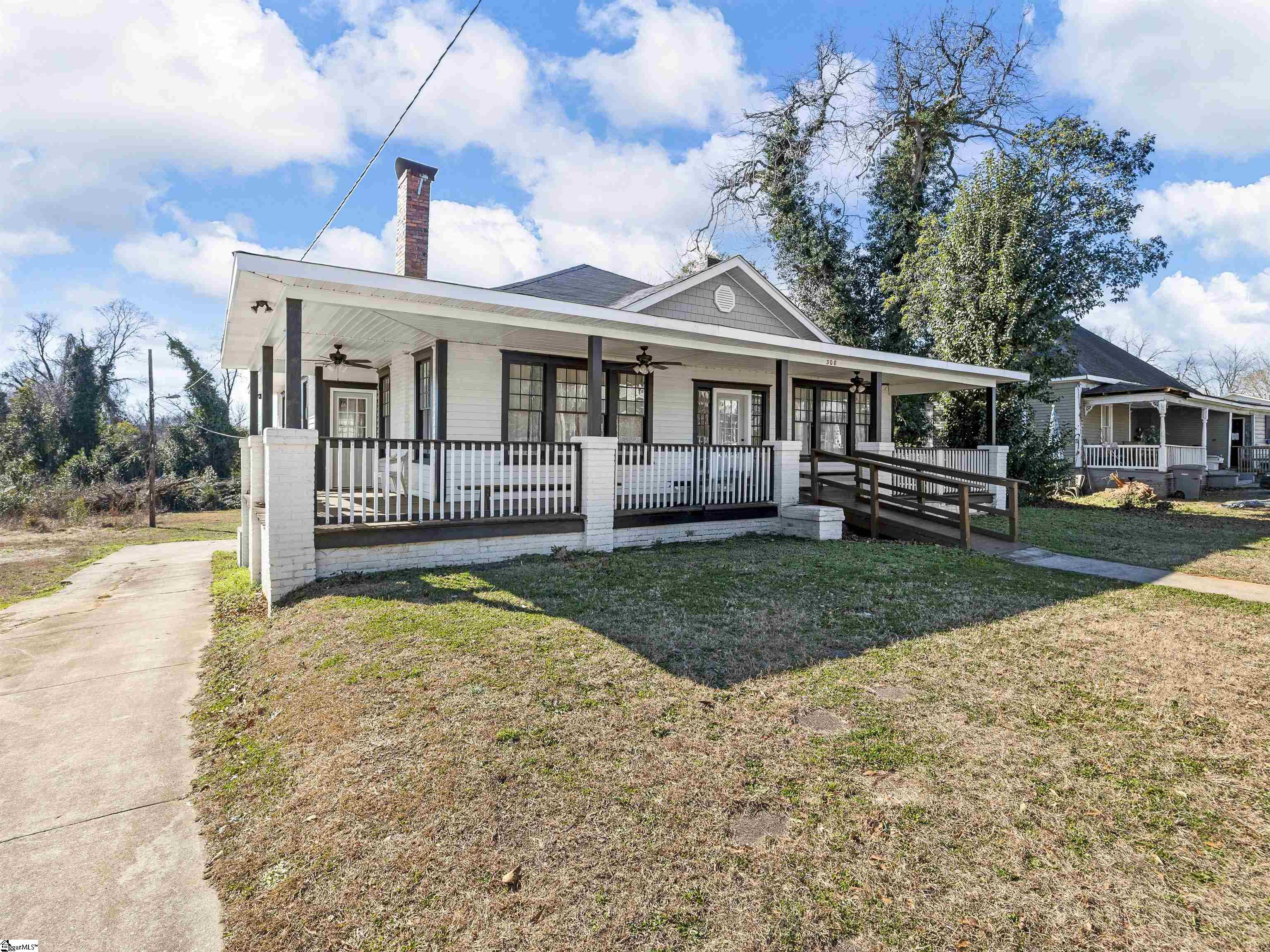 308 South Converse Street Spartanburg, SC 29306 - Photo 2 of 34