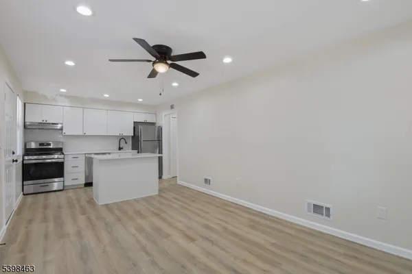 $2,000 | 335 Paterson Avenue, Unit D, East Rutherford, NJ 07073