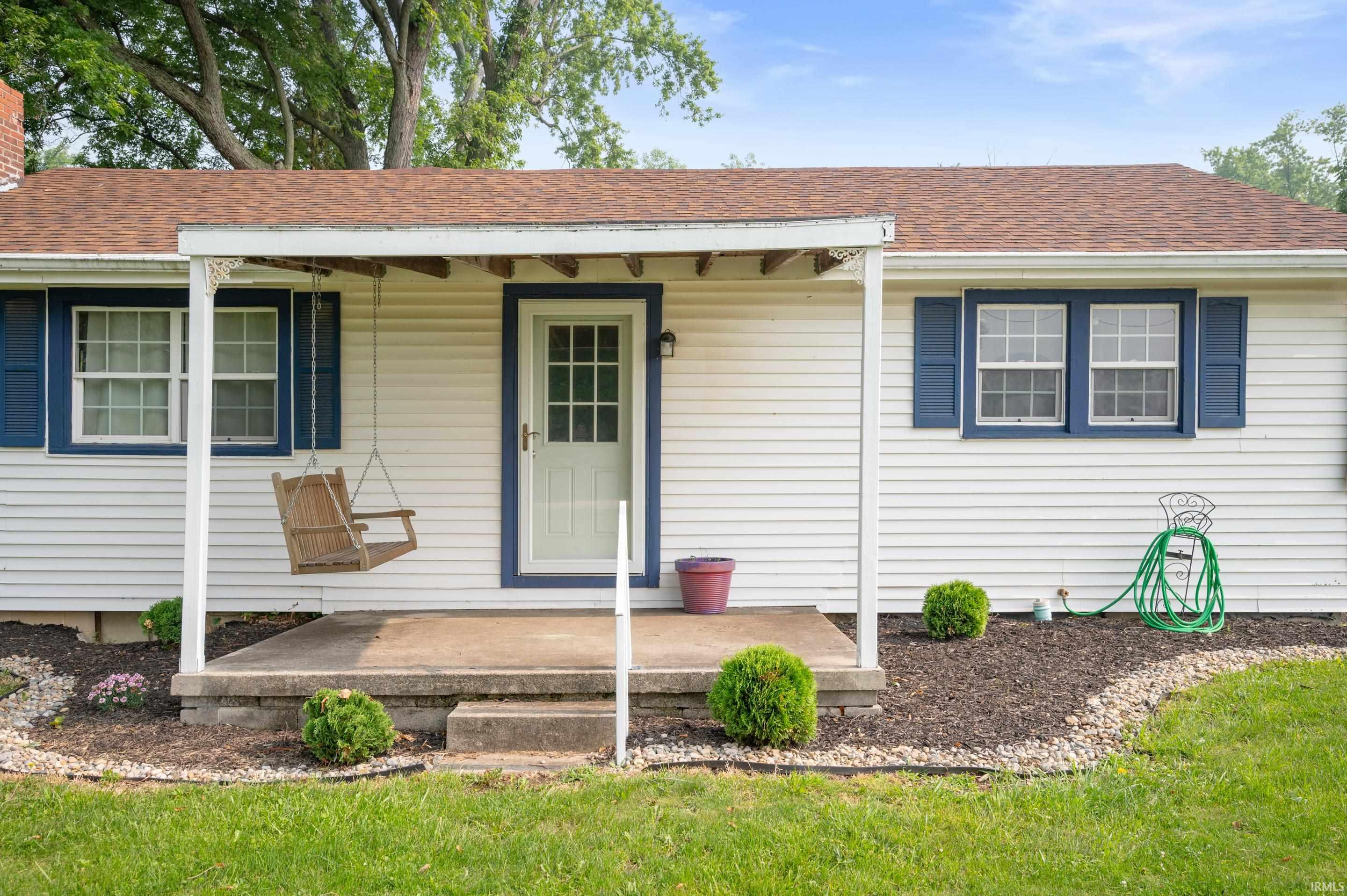 2118 East Royerton Road Muncie, IN 47303 - Photo 1 of 20