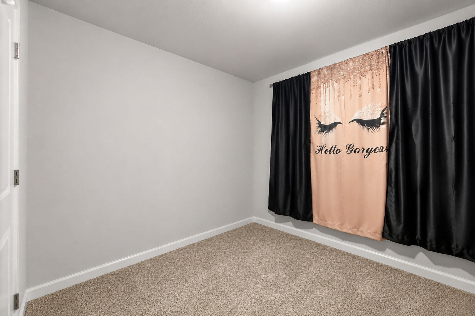 8242 West Luscher Avenue Milwaukee, WI 53218 - Photo 6 of 9 Bedroom