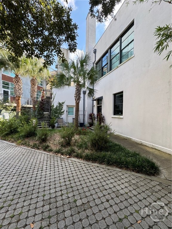 528 Selma Street, Unit B Savannah, GA 31401 - Photo 2 of 30