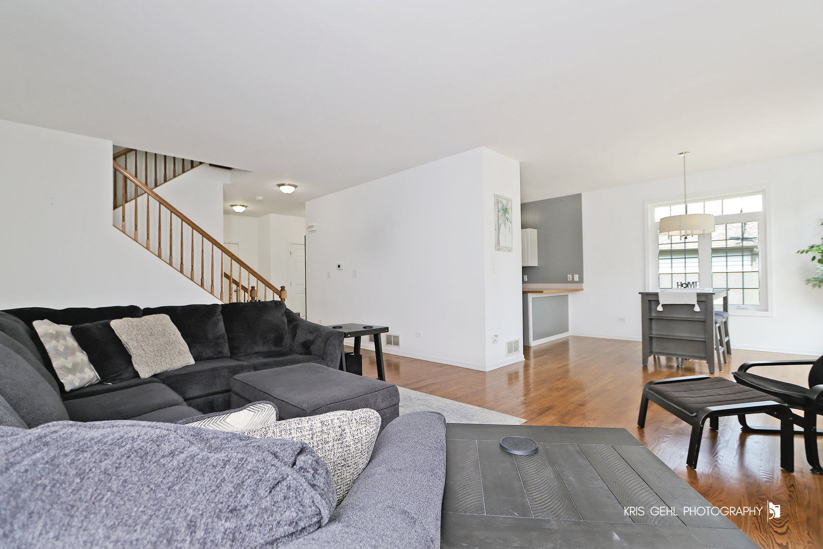 1277 Queen Ann Lane Gurnee, IL 60031 - Photo 3 of 25 a living room with furniture and wooden floor