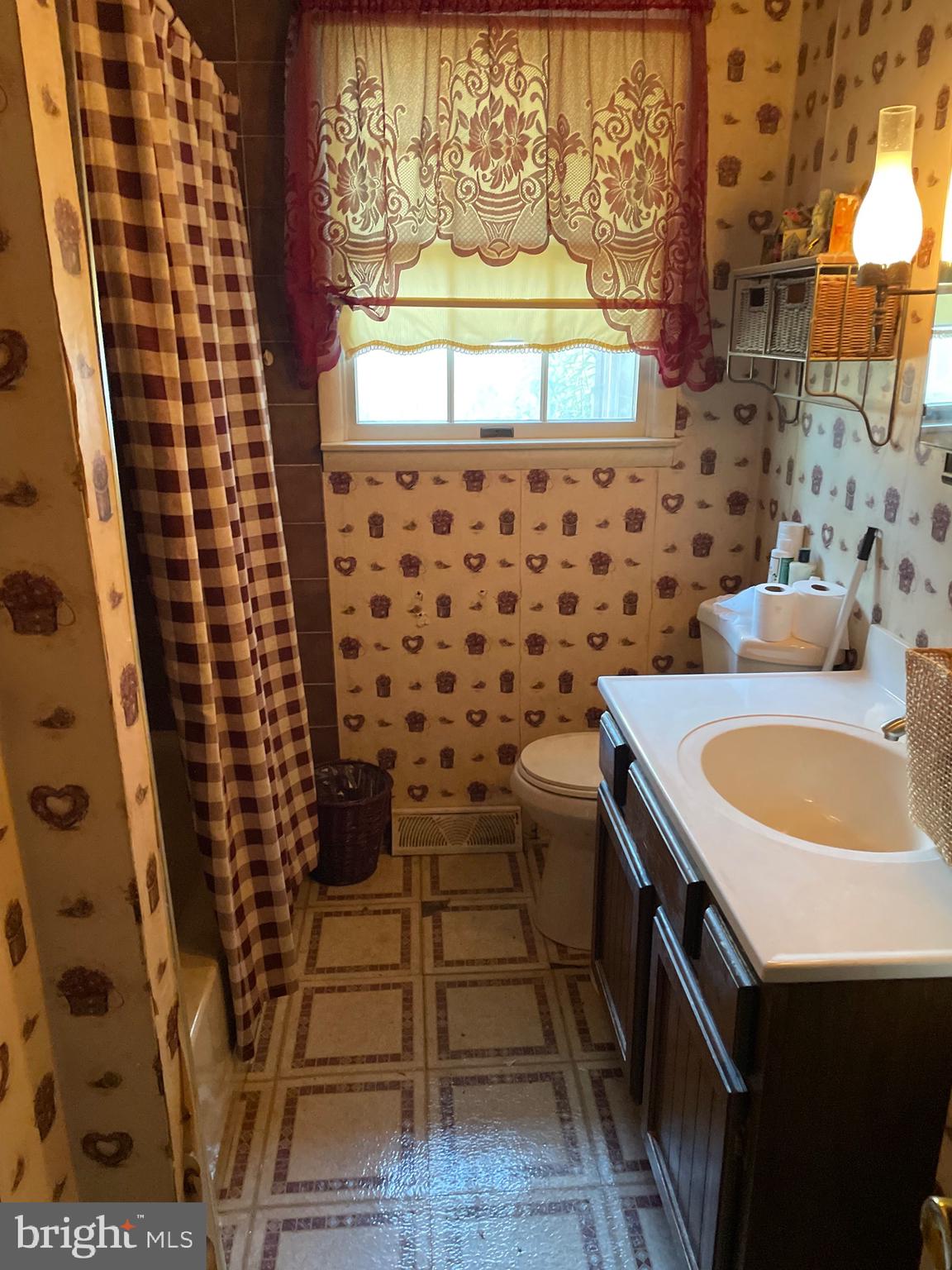 203 8th Street Thorofare, NJ 08086 - Photo 8 of 11 Gallery Image 8