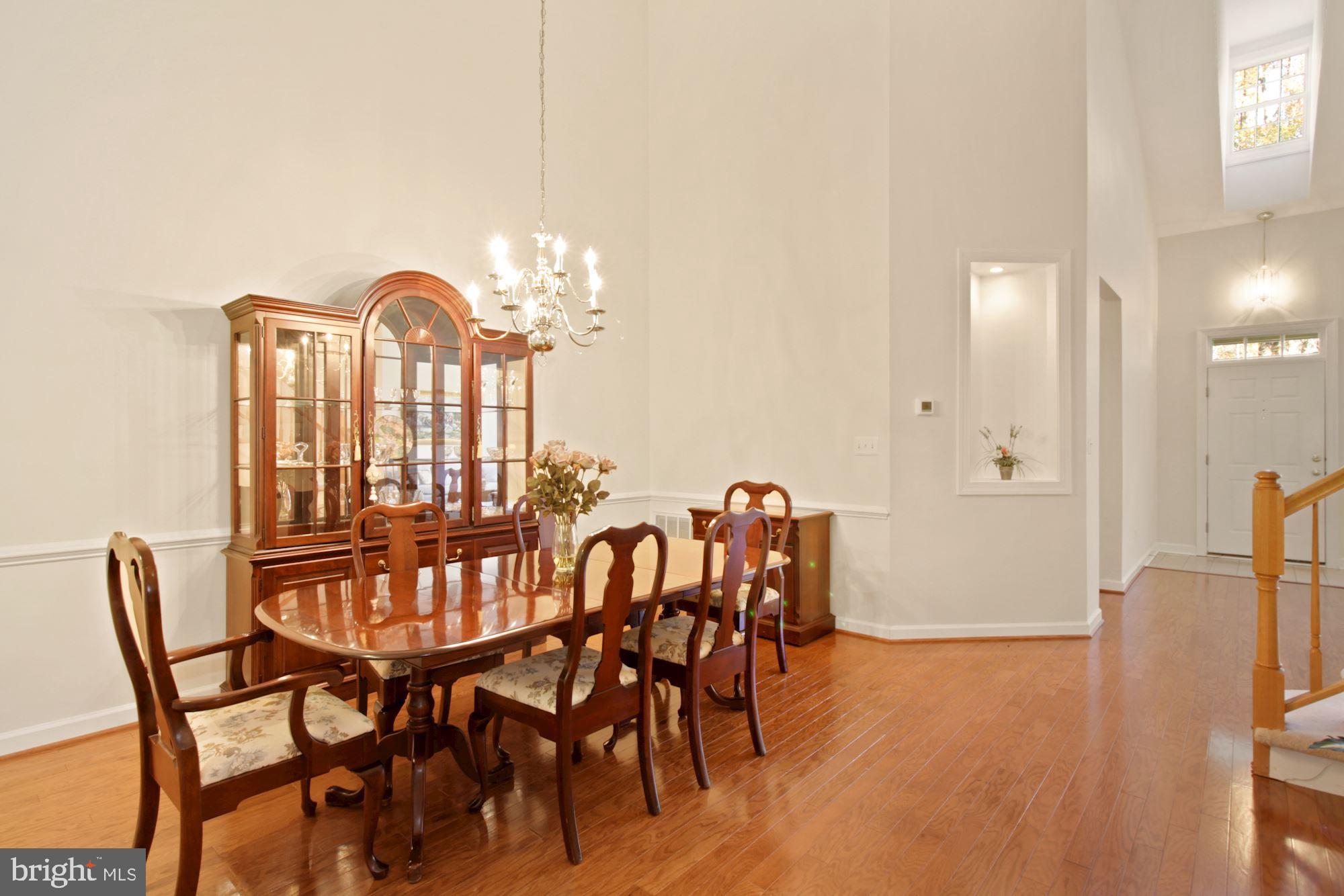 342 Colony Point Place Edgewater, MD 21037 - Photo 18 of 41 Formal Dining Room