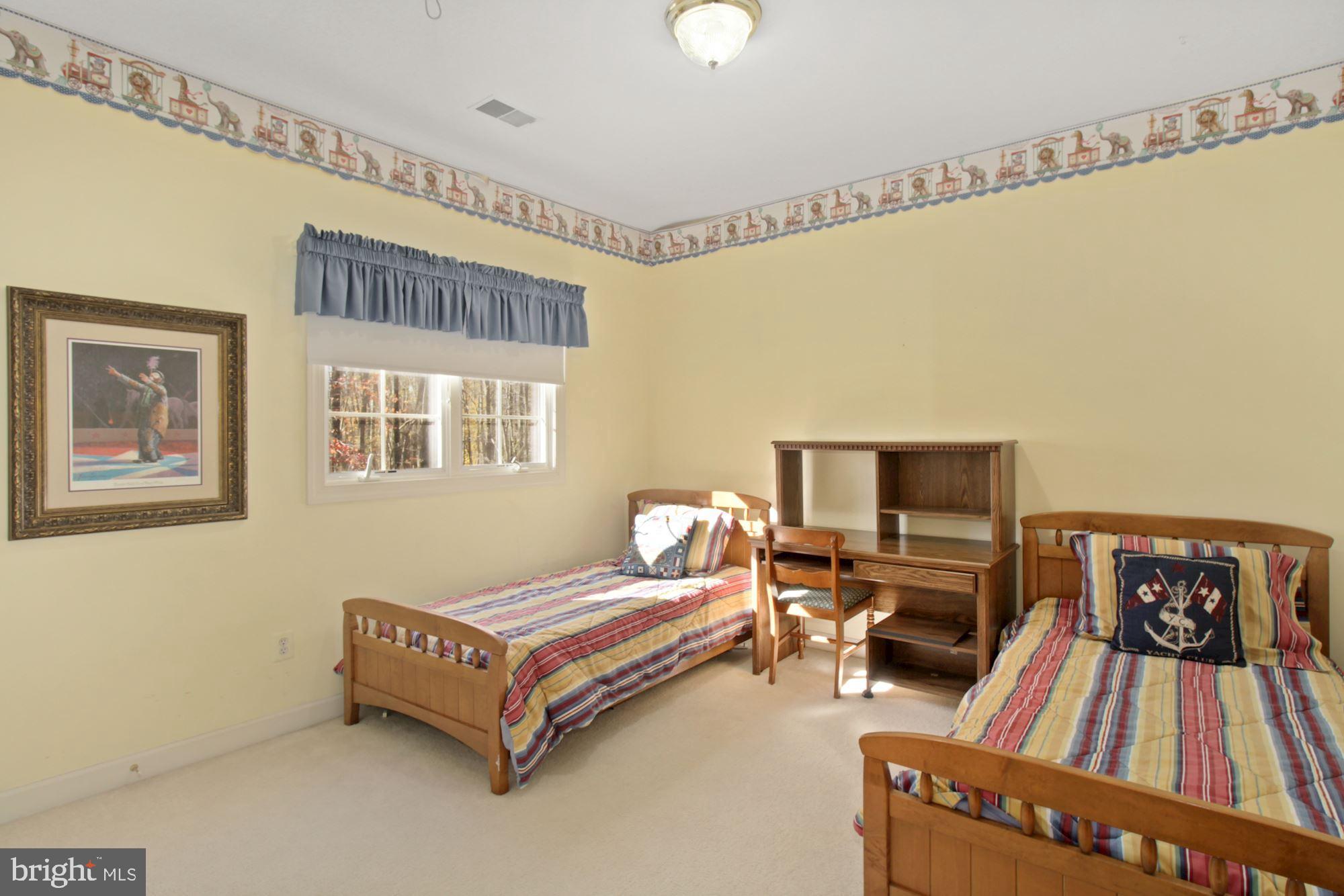342 Colony Point Place Edgewater, MD 21037 - Photo 25 of 41 Third Bedroom Upstairs