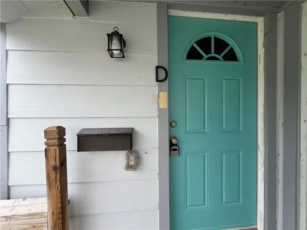 $1,200 | 3412 Denver Avenue, Unit D, Corpus Christi, TX 78411