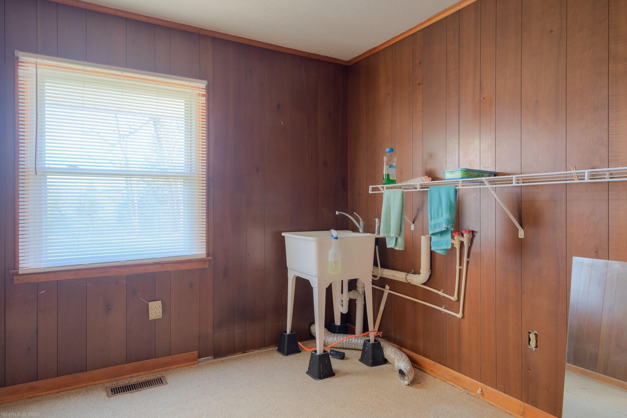 4443 Whitt-Southern Road Pulaski, VA 24301 - Photo 19 of 50 Gallery Image 19