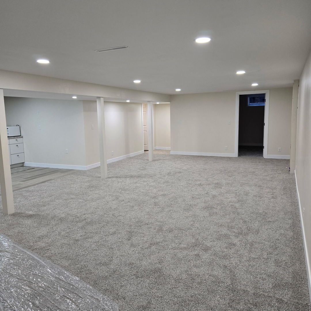 1103 Westview Drive Normal, IL 61761 - Photo 19 of 30 an empty room with an entryway