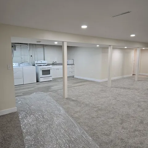 an empty room with a empty space