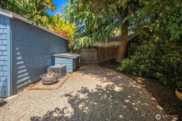 a house view with a backyard space