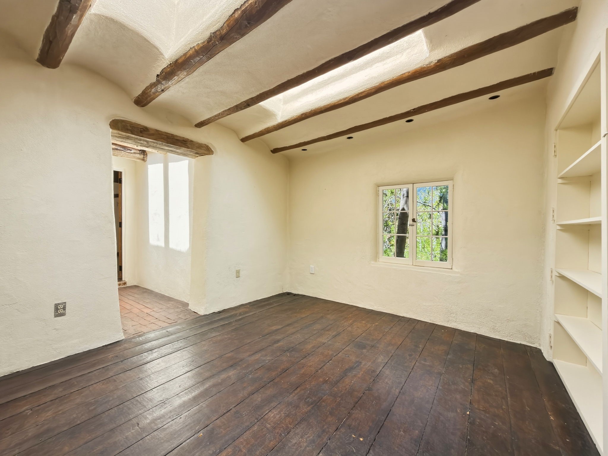 1692 Upper Canyon Road Santa Fe, NM 87501 - Photo 7 of 52 Sitting Room outside of Primary Suite