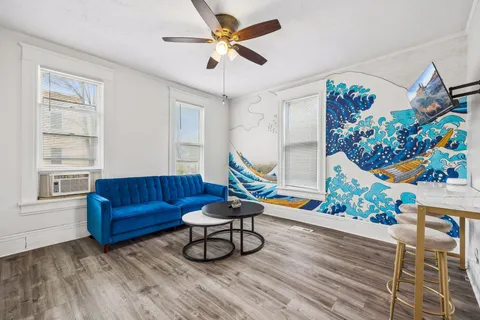 $549,999 | 677 Sherburne Avenue, St. Paul, MN 55104