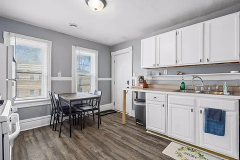 $549,999 | 677 Sherburne Avenue, St. Paul, MN 55104