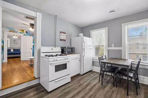 $549,999 | 677 Sherburne Avenue, St. Paul, MN 55104