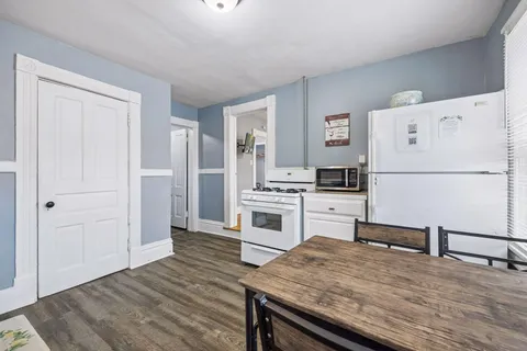 $549,999 | 677 Sherburne Avenue, St. Paul, MN 55104