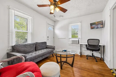 $549,999 | 677 Sherburne Avenue, St. Paul, MN 55104