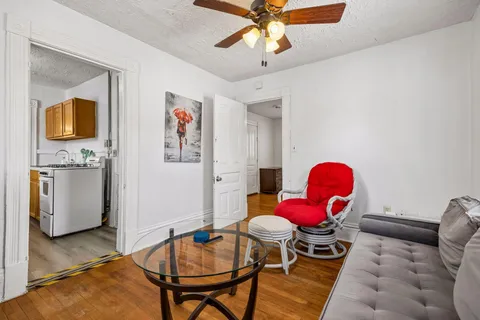 $549,999 | 677 Sherburne Avenue, St. Paul, MN 55104