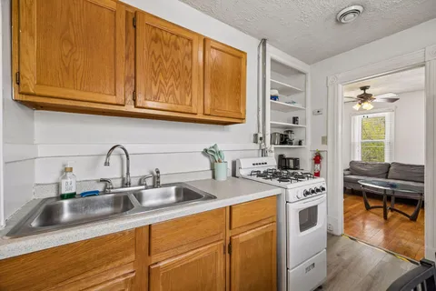 $549,999 | 677 Sherburne Avenue, St. Paul, MN 55104