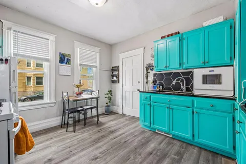 $549,999 | 677 Sherburne Avenue, St. Paul, MN 55104