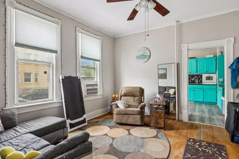 $549,999 | 677 Sherburne Avenue, St. Paul, MN 55104