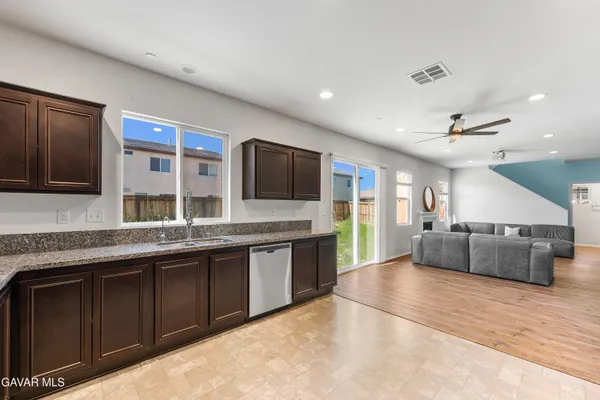 $463,000 | 2517 San Madrid Way, Rosamond, CA 93560