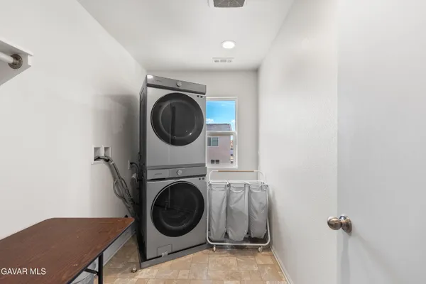 $463,000 | 2517 San Madrid Way, Rosamond, CA 93560