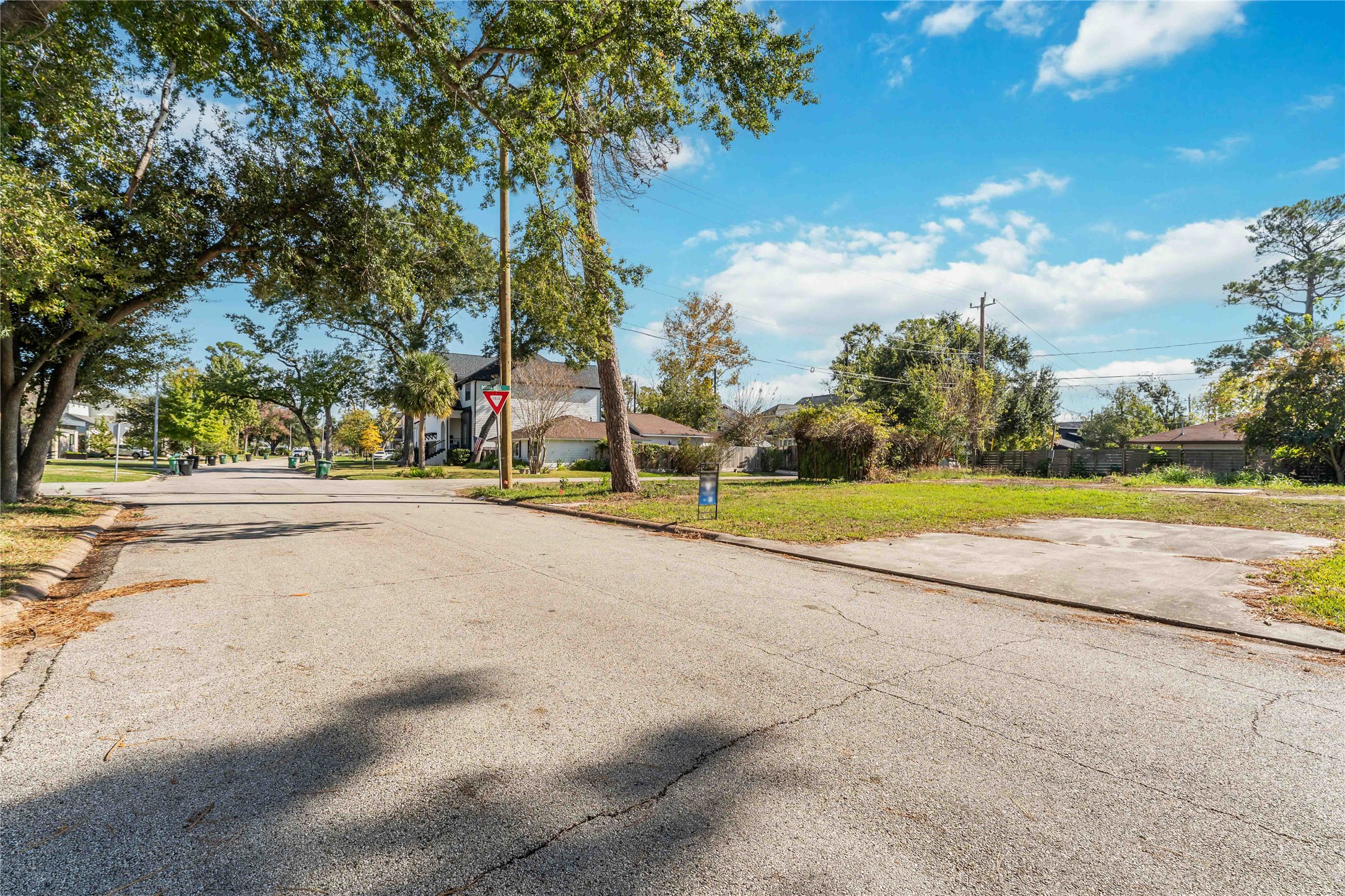2003 Ebony Lane Houston, TX 77018 - Photo 8 of 11 a view of a street