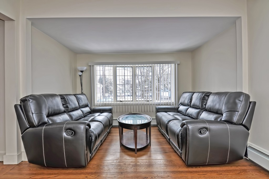 14 Vesey Road Randolph, MA 02368 - Photo 8 of 30 Gallery Image 8