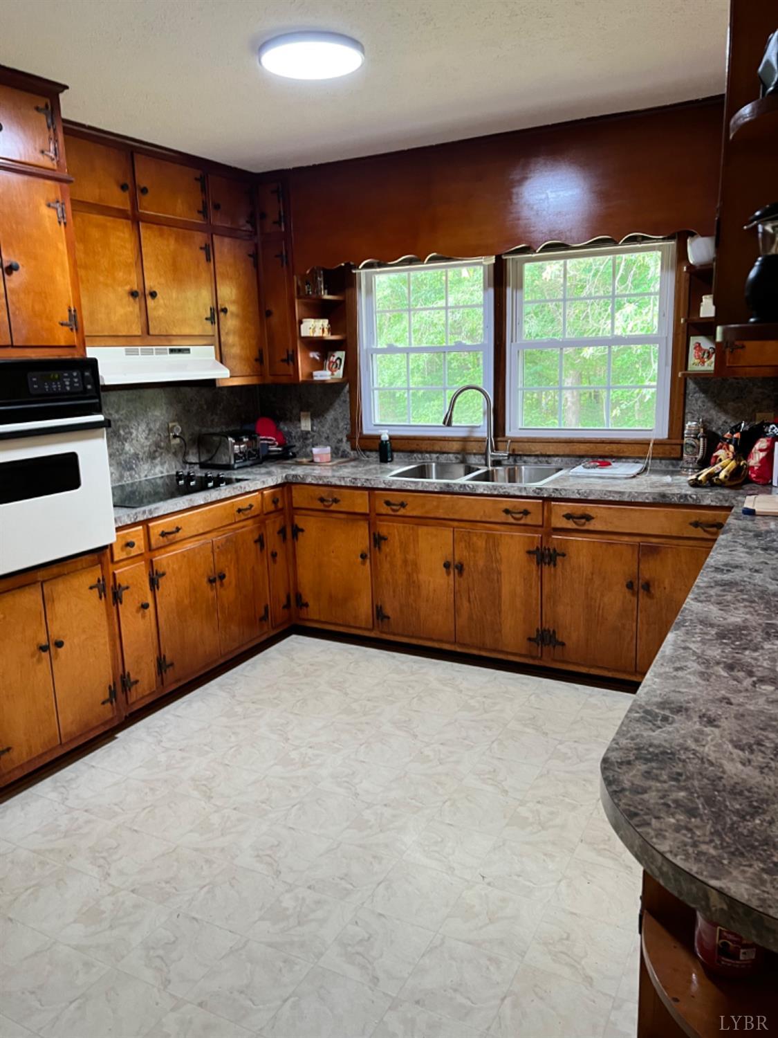 11020 East Gretna Road Gretna, VA 24557 - Photo 22 of 34 Gallery Image 22