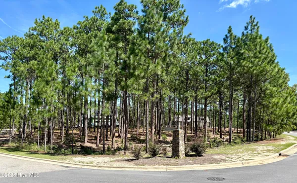 $445,000 | 10 Cumberland Drive, Pinehurst, NC 28374