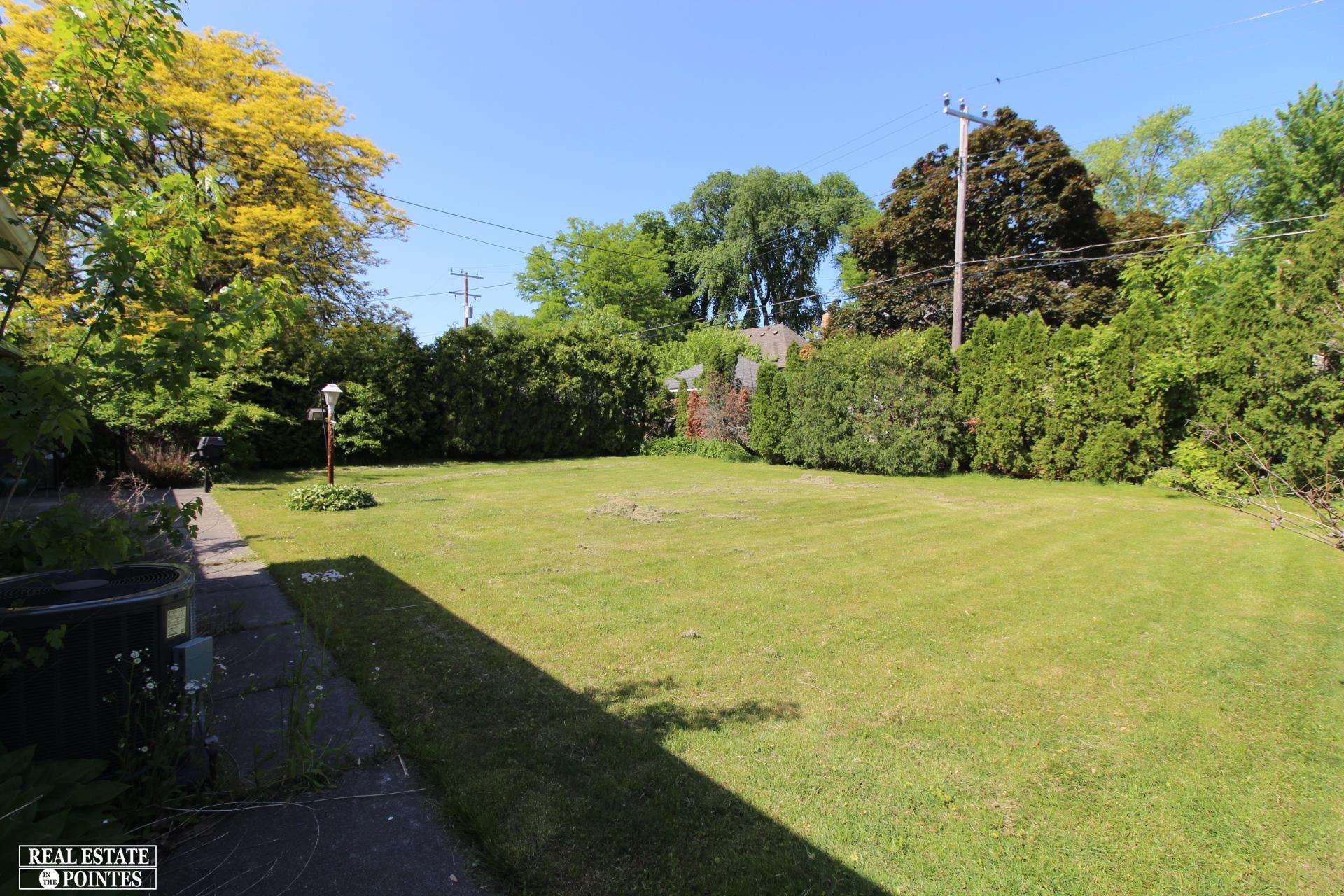 1320 Devonshire Road Grosse Pointe Park, MI 48230 - Photo 51 of 57