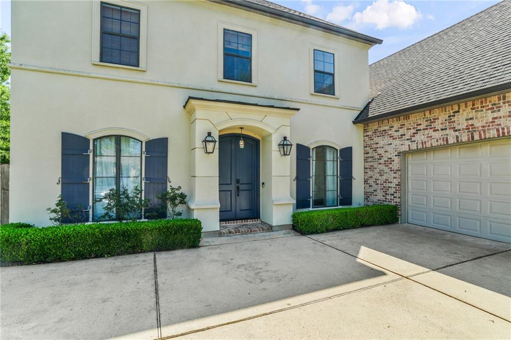 409 Chateau Grimaldi Mandeville, LA 70471 - Photo 3 of 36