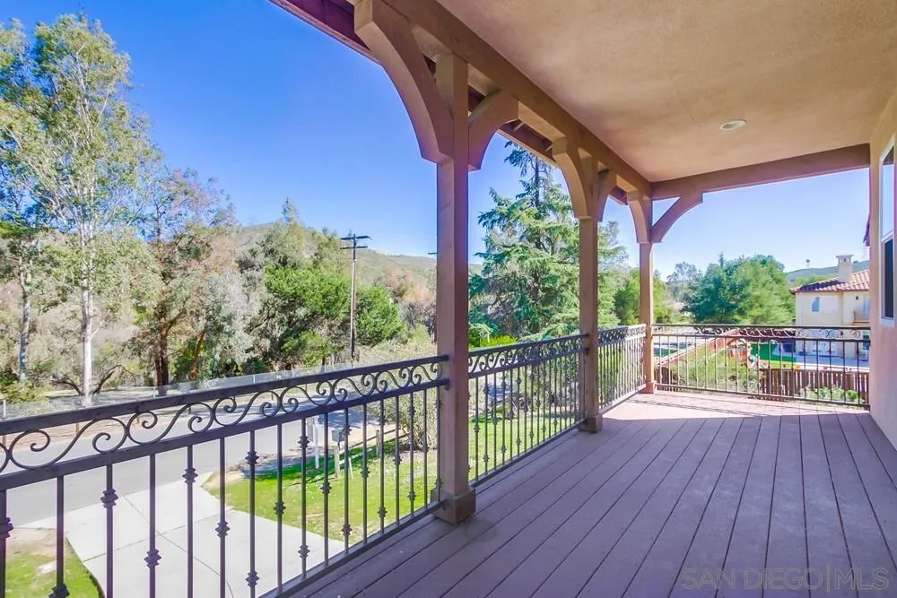 11674 Creek Road Poway, CA 92064 - Photo 33 of 70