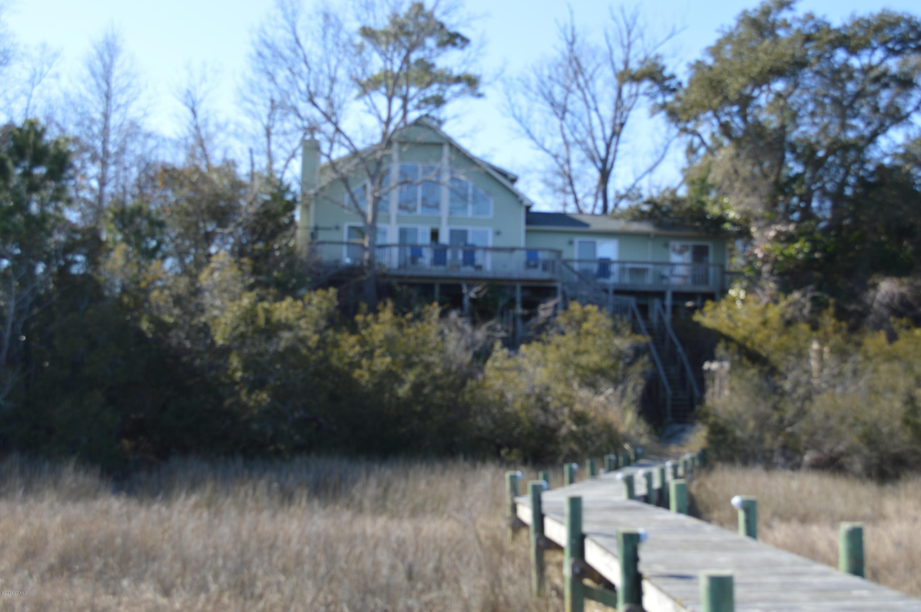 130 Corbett Road Swansboro, NC 28584 - Photo 1 of 30 PRIVATE SETTING ON WHITE OAK RIVER