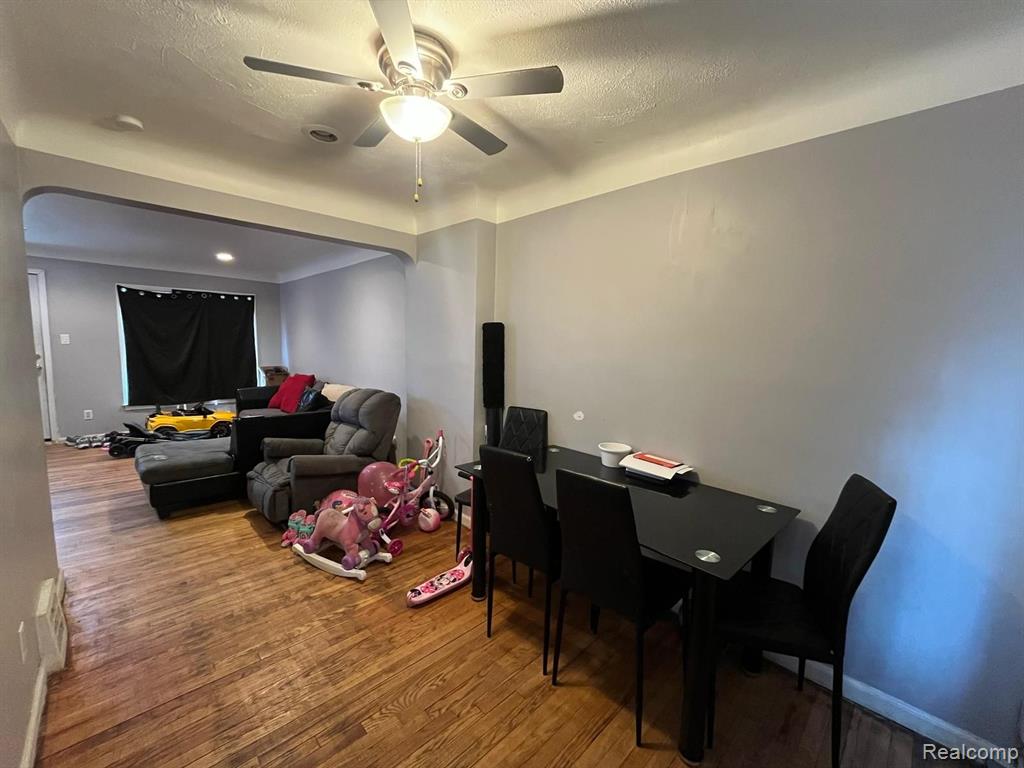 18507 Greenfield Road Detroit, MI 48235 - Photo 12 of 60