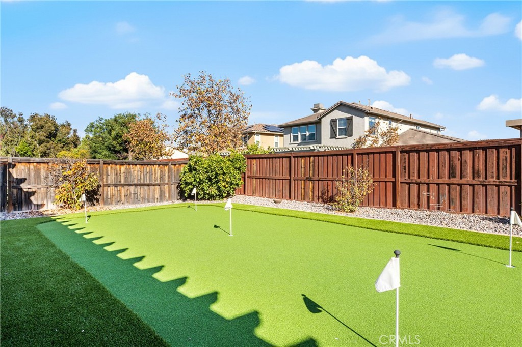 28386 Fox Ridge Cove Menifee, CA 92585 - Photo 34 of 48 a view of a garden