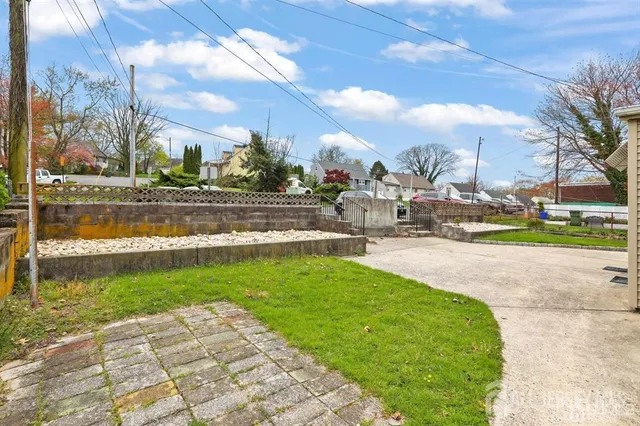 $2,400 | 416 B Main Street, Sayreville, NJ 08872