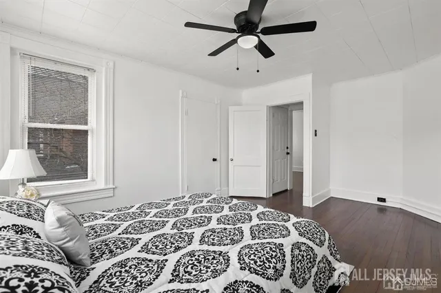 $2,400 | 416 B Main Street, Sayreville, NJ 08872