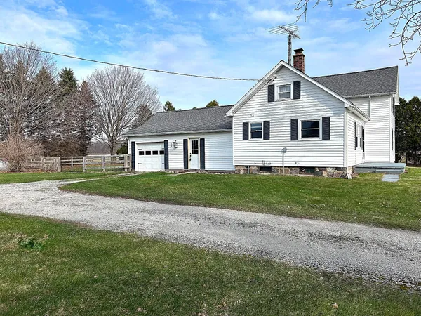 $275,000 | 64720 Needham Road, Burr Oak, MI 49030