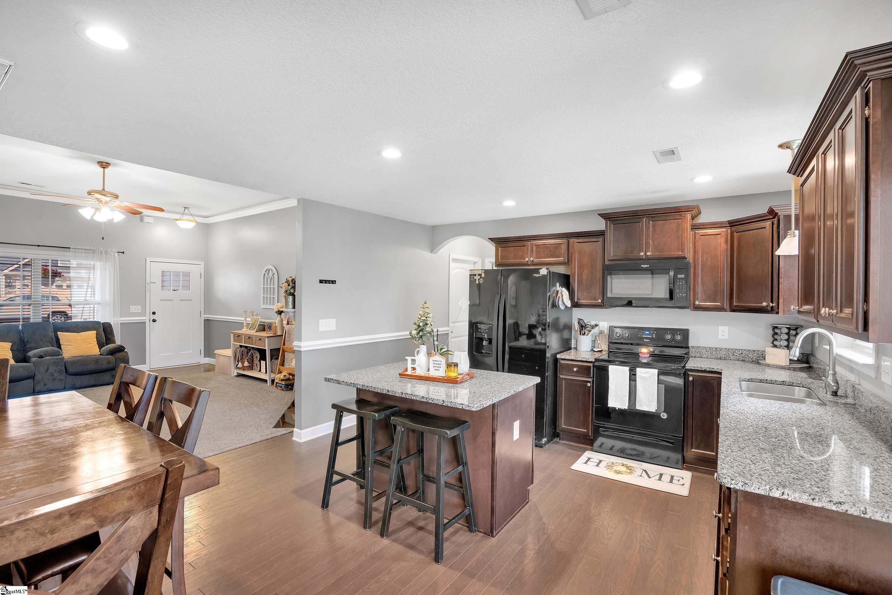 245 Highland Springs Loop Inman, SC 29349 - Photo 6 of 17