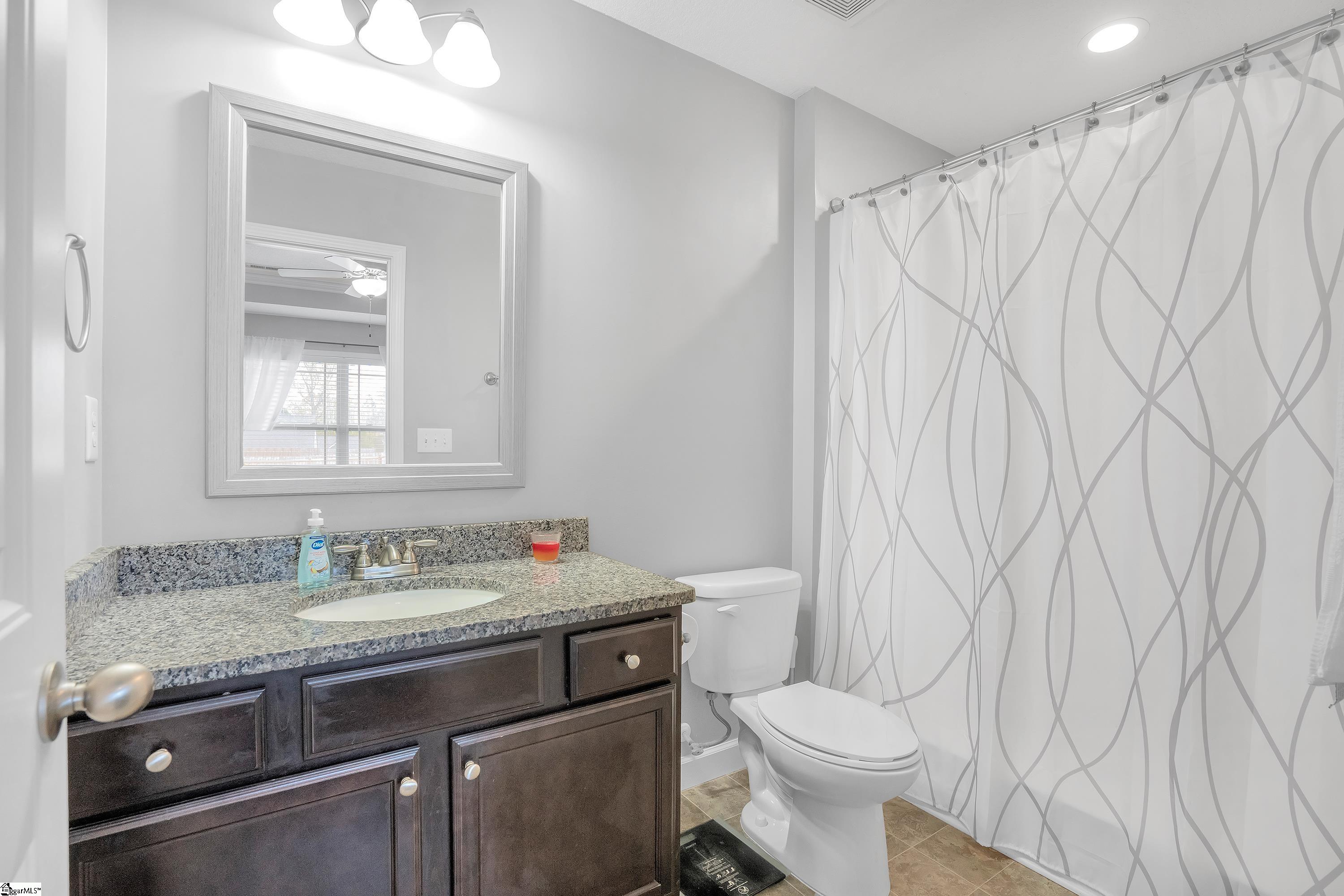 245 Highland Springs Loop Inman, SC 29349 - Photo 9 of 17