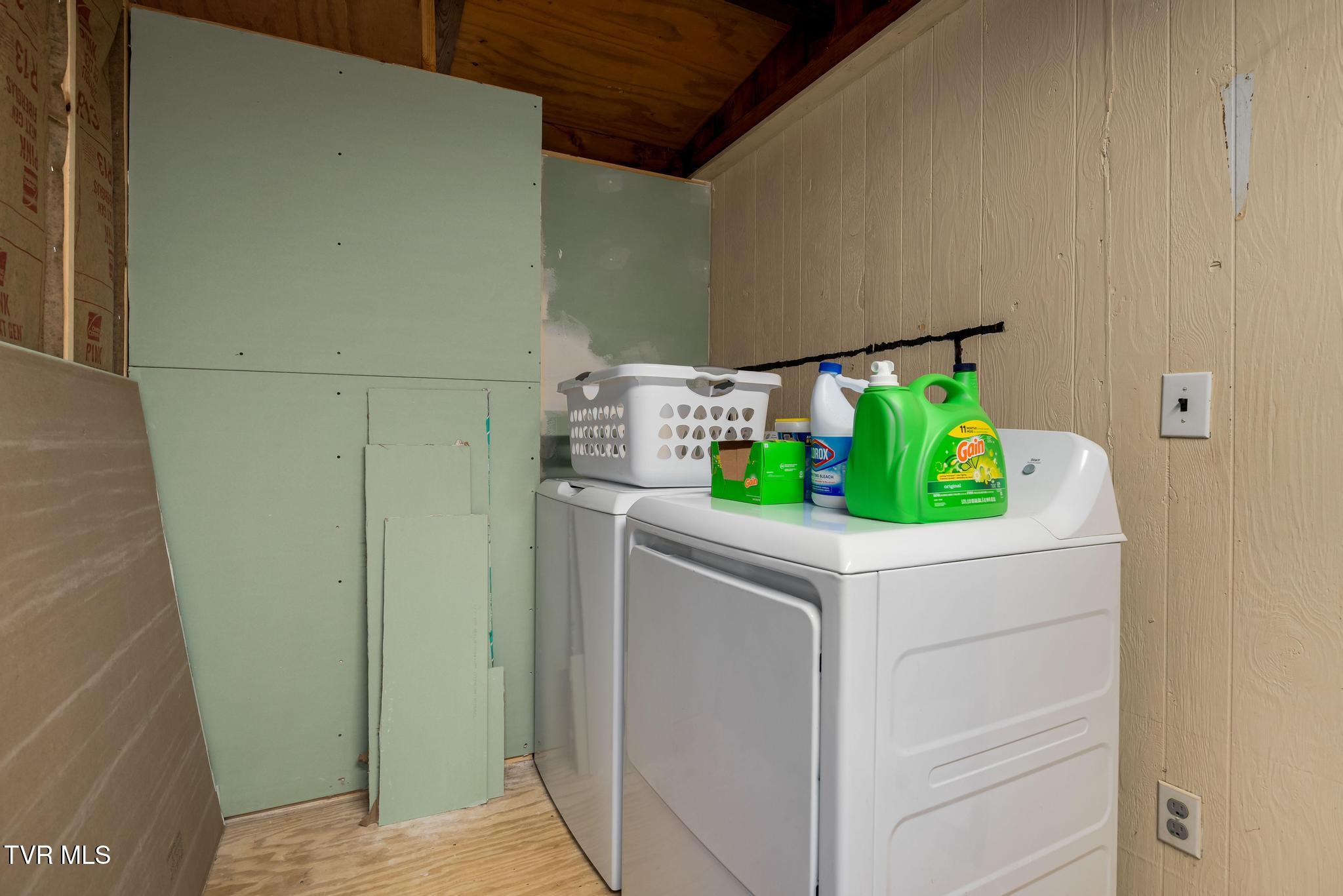 101 Taylortown Road Johnson City, TN 37601 - Photo 26 of 60 101 Taylortown Road (53 of 69)