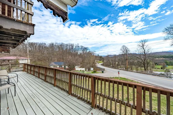 $289,900 | 101 Taylortown Road, Johnson City, TN 37601