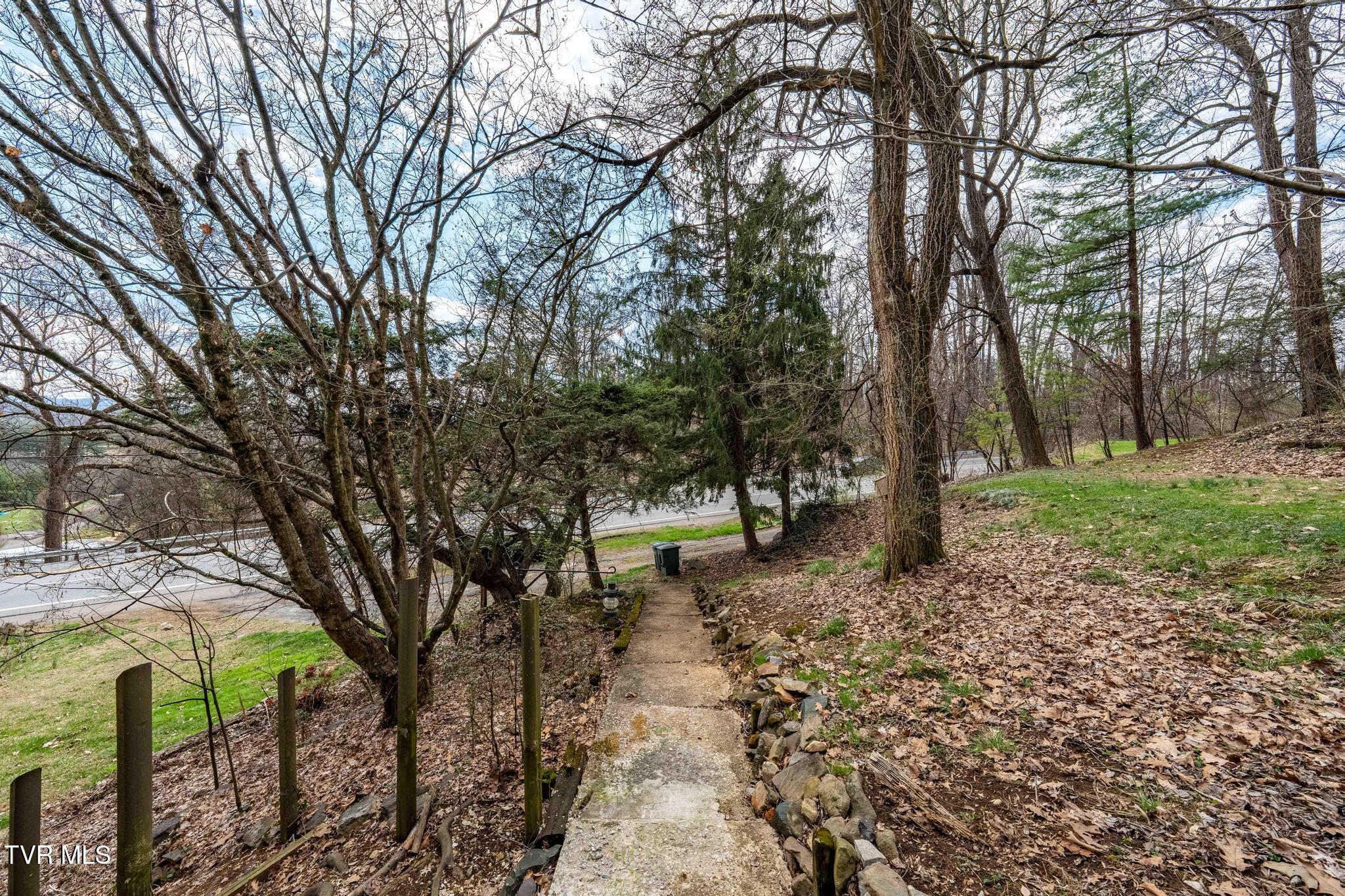 101 Taylortown Road Johnson City, TN 37601 - Photo 46 of 60 101 Taylortown Road (16 of 69)