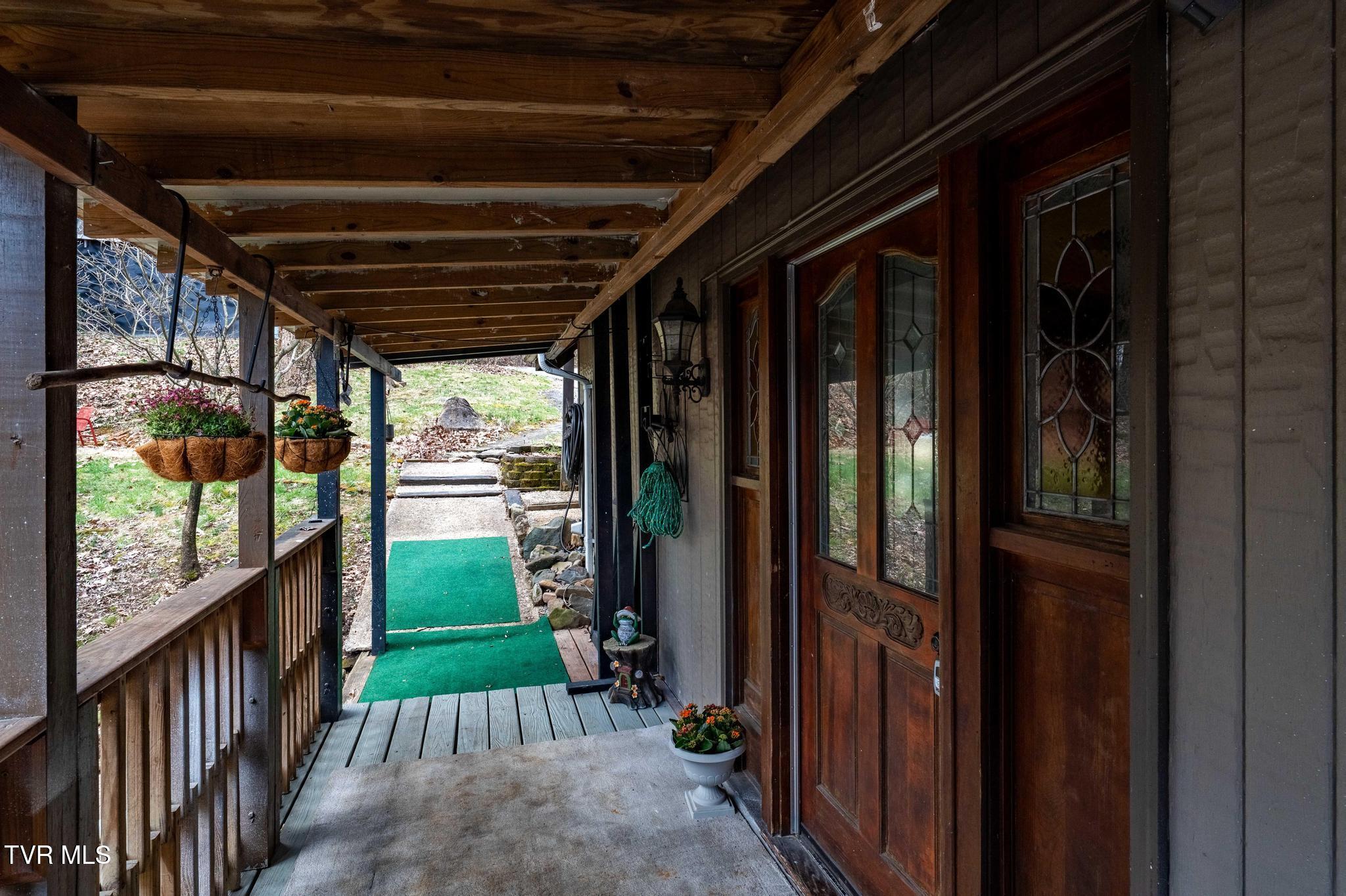 101 Taylortown Road Johnson City, TN 37601 - Photo 5 of 60 101 Taylortown Road (18 of 69)