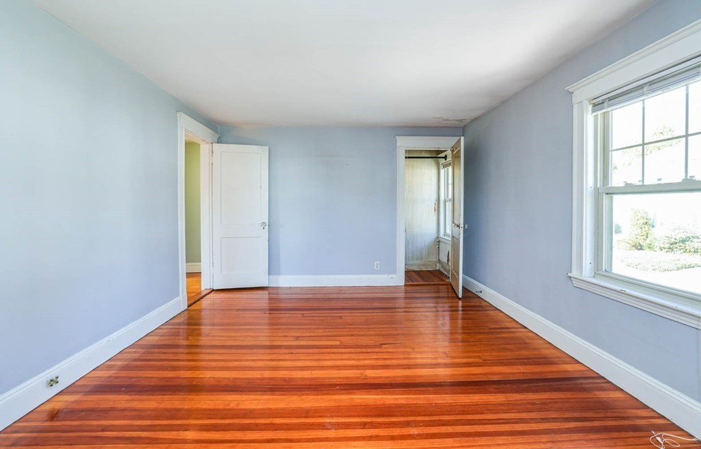 554 Lagrange Street Boston, MA 02132 - Photo 14 of 39 Gallery Image 14