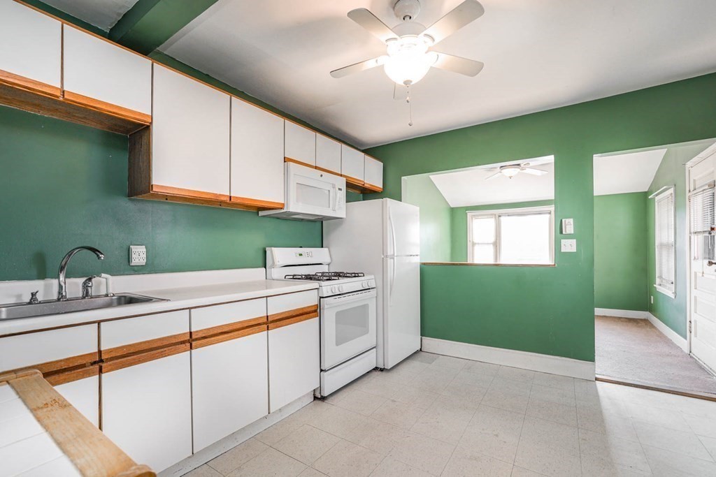 554 Lagrange Street Boston, MA 02132 - Photo 27 of 39 Gallery Image 27