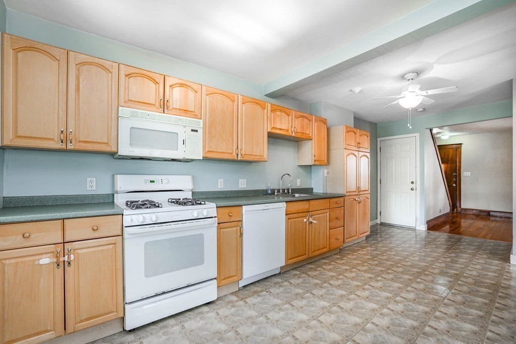 554 Lagrange Street Boston, MA 02132 - Photo 6 of 39 Gallery Image 6