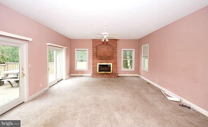 5709 Williams Road Hydes, MD 21082 - Photo 12 of 29 Family Room